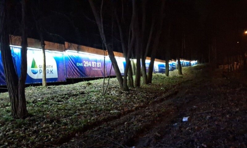 Металоконструкції рекламних банерів та підсвічування